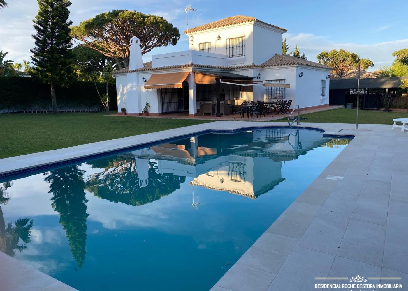 R304 — VILLA GAVIOTA