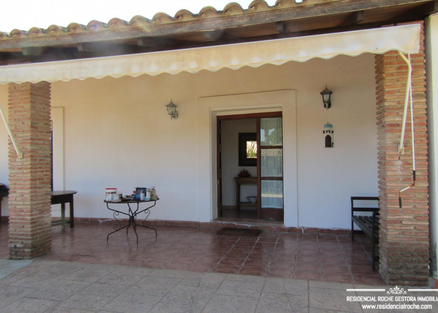 R329 &mdash; CASA UGARTE