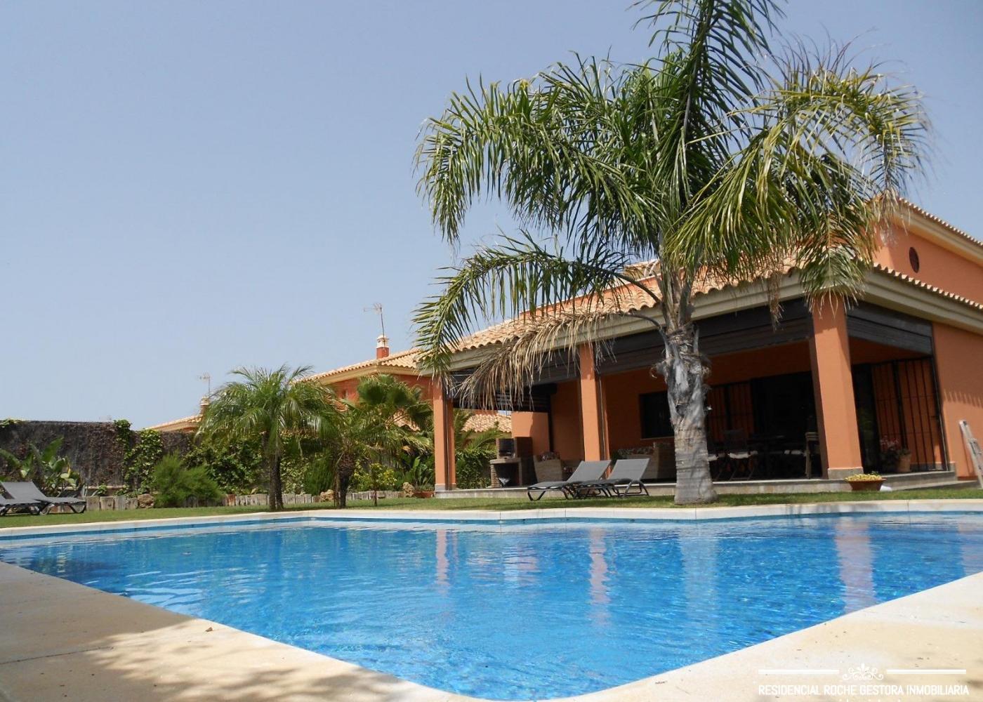 R324 — VILLA ITALIA