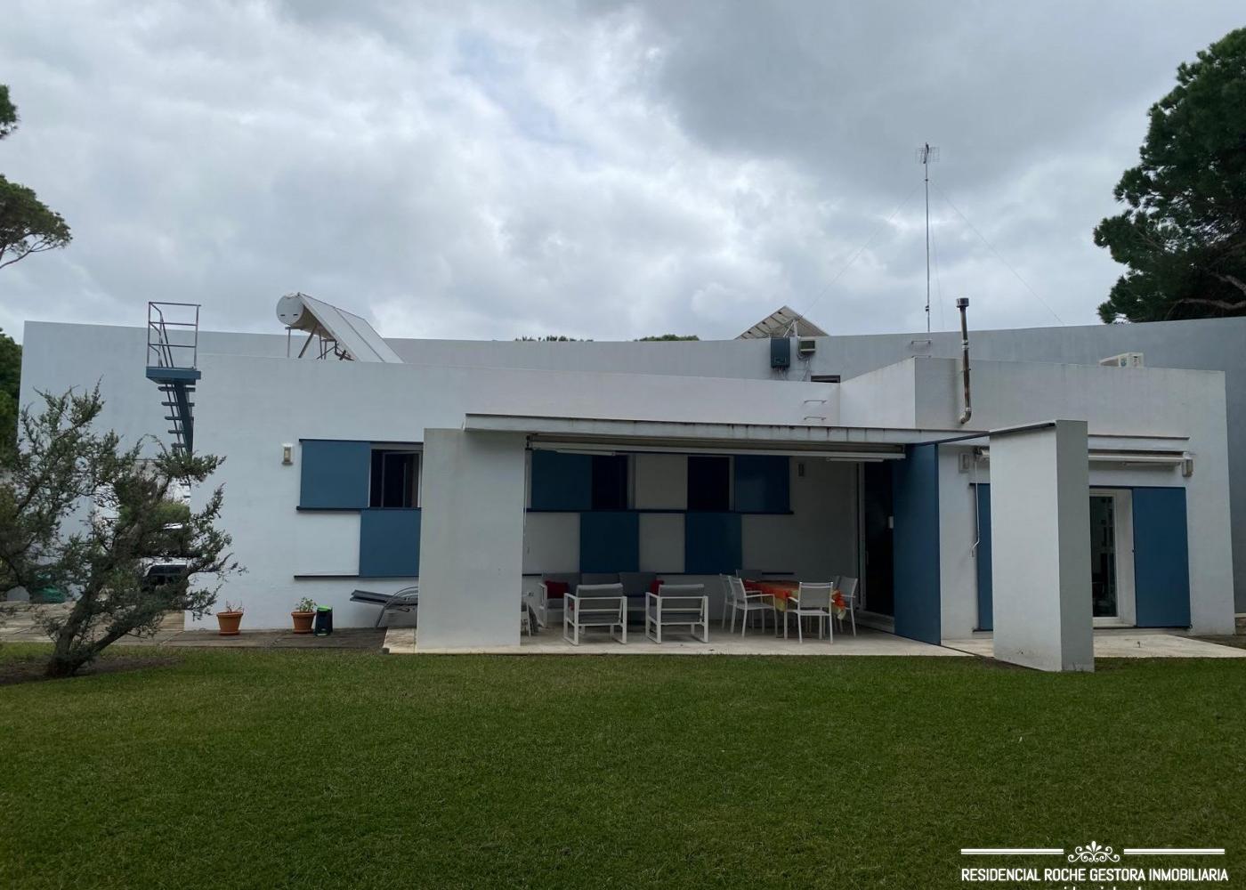 R274 &mdash; VILLA ALEMANIA